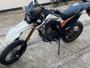 Honda Crf 150 cc lokasi di  , tersedia melalui melalui situs Olx