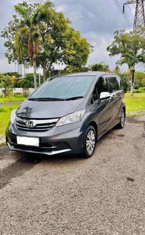 Honda freed 2013 lokasi di  , tersedia melalui melalui situs Olx