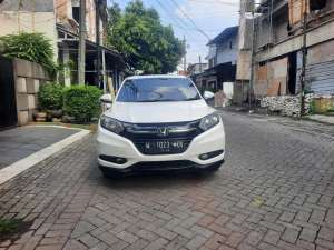 Jual bekas Honda HRV E1.5 AT Terawat,lokasi di Malang Kota