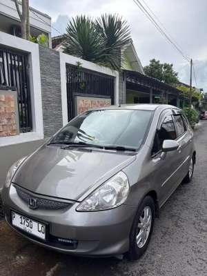 Honda Jazz 2007 mobil lincah dan irit811 lokasi di  , tersedia melalui melalui situs Olx