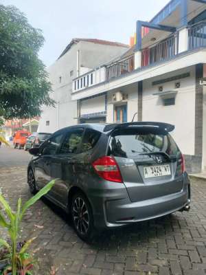Honda Jazz 2019 Bensin lokasi di  , tersedia melalui melalui situs Olx