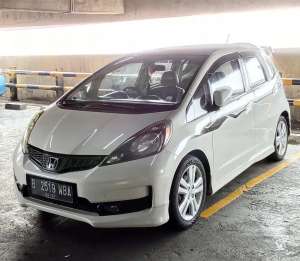 Honda jazz rs 2012 manual lokasi di  , tersedia melalui melalui situs Olx
