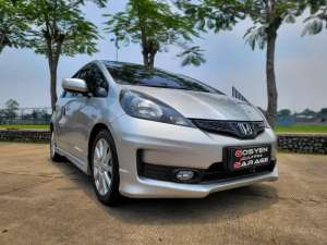 Jual bekas HONDA JAZZ RS GE8 1.5 AT 2014,lokasi di  