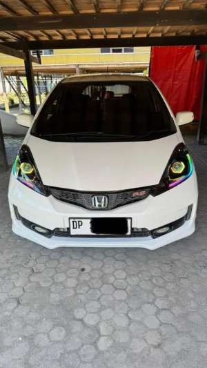 Jual bekas Honda Jazz RS Matic 2013 , masih mlus sklimsih orisinil,lokasi di Pinrang Kab.