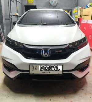 HONDA JAZZ RS TAHUN 2018 MANUAL lokasi di  , tersedia melalui melalui situs Olx