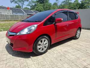 Honda Jazz type S 2013 lokasi di  , tersedia melalui melalui situs Olx