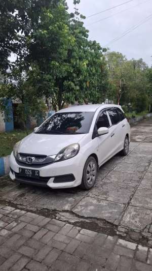 Honda Mobilio 2014 Bensin lokasi di  , tersedia melalui melalui situs Olx