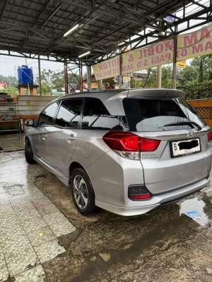 Honda Mobilio 2020 Bensin lokasi di  , tersedia melalui melalui situs Olx