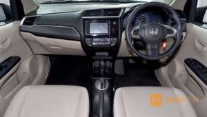 Jual bekas Honda Mobilio E AT 2017 Abu-Abu,lokasi di Kota Jakarta Selatan