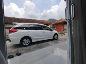 Honda Mobilio putih 2016 lokasi di  , tersedia melalui melalui situs Olx