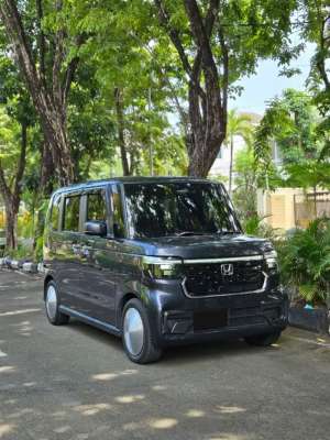 Jual bekas Honda NBox Custom New Model JF5,lokasi di  