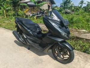 HONDA PCX 160 BLACK 2021 lokasi di  , tersedia melalui melalui situs Olx