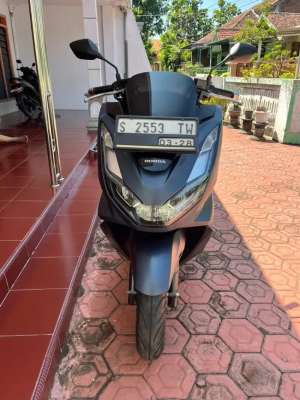 Honda PCX 160 tahun 2023 lokasi di  , tersedia melalui melalui situs Olx