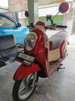 Honda scoopy Fi lokasi di  , tersedia melalui melalui situs Olx