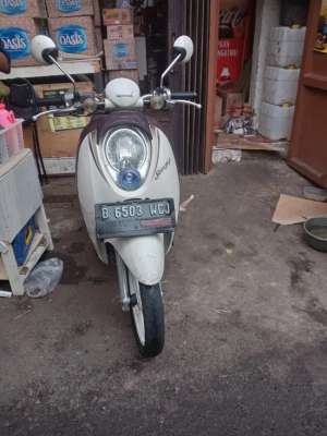 Jual bekas Honda Scoopy tahun 2010.,lokasi di  