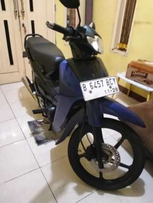 Honda Supra fit lokasi di  , tersedia melalui melalui situs Olx