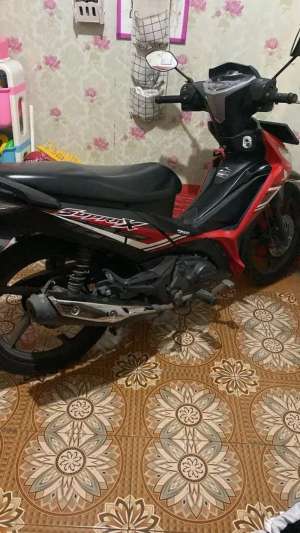 Honda SupraX 125 lokasi di  , tersedia melalui melalui situs Olx