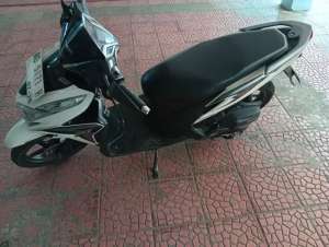 Honda Vario 125kzr lokasi di  , tersedia melalui melalui situs Olx