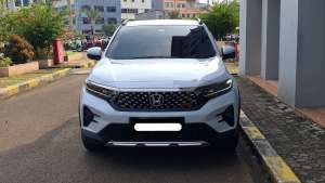 Jual bekas Honda WR-V 2023 rs sensing putih km 26 ribuan pajak panjang,lokasi di Jakarta DKI