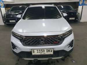 Jual bekas Honda WRV RS AT 2024 FullOriginal SepertiBaru Gressss Istimewa Antik,lokasi di Jakarta Selatan