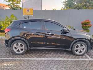 Jual bekas Hrv 1.5 type e automatic,lokasi di Surabaya Kota