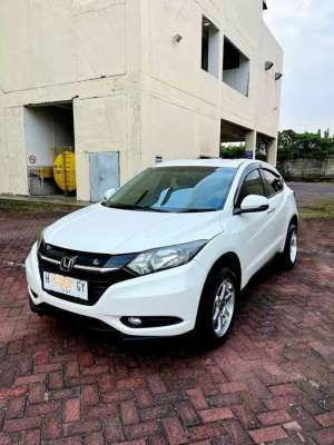 Jual bekas HRV E Matic 2017,lokasi di Semarang Kota