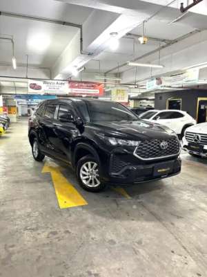 Jual bekas Hybrid Toyota Innova Zenix G 2.0 CVT HV 2023 Like New,lokasi di  