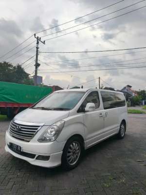 Hyundai H1 Diesel Tipe Tertinggi Royale Matic lokasi di  , tersedia melalui melalui situs Olx