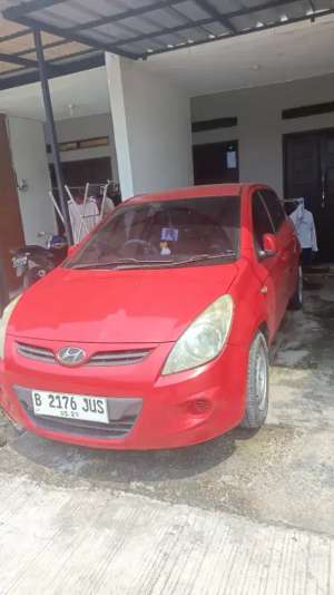 Hyundai i20, tahu2010 matic lokasi di  , tersedia melalui melalui situs Olx