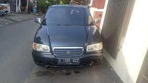 Hyundai trajet 2.0 manual lokasi di  , tersedia melalui melalui situs Olx