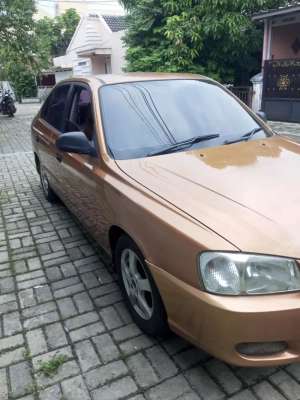 Hyundai Verna 2004 Bensin lokasi di  , tersedia melalui melalui situs Olx
