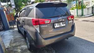 Jual bekas innova Diesel matic 2017 akhir di jogja,lokasi di  