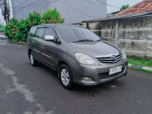 Jual bekas Innova G 2.0 Bensin2011 AT, Exlusive,lokasi di  