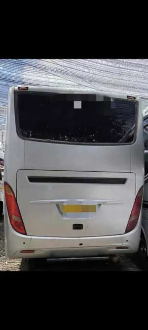 Isuzu Elf 2014 Diesel lokasi di  , tersedia melalui melalui situs Olx