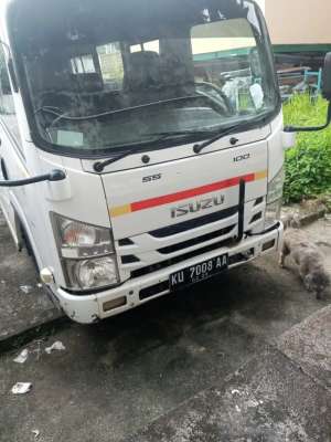 Isuzu Elf 2018 Diesel lokasi di  , tersedia melalui melalui situs Olx
