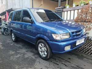 Isuzu Panther 2002 Diesel lokasi di  , tersedia melalui melalui situs Olx