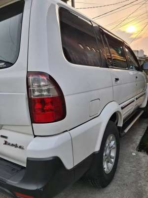 Isuzu Panther 2016 Diesel lokasi di  , tersedia melalui melalui situs Olx