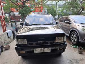 Isuzu Panther 2.5 pu box 20182017 pickup panter solar diesel euro-2 lokasi di  , tersedia melalui melalui situs Olx