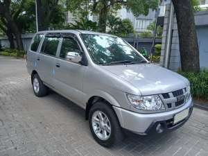 Jual bekas Isuzu panther LM smart turbo 2014 pribadi low km terawat full kaleng,lokasi di  