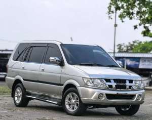 Jual bekas Isuzu Panther LS Turbo 2016 Manual Plat H Super Istimewa Like New,lokasi di  