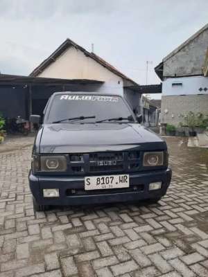 Isuzu panther pick up turbo 2015 , tersedia melalui melalui situs Olx