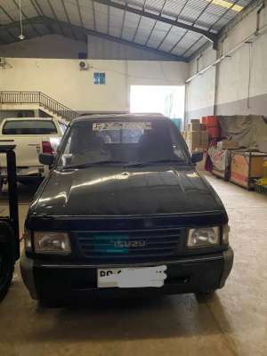 ISUZU Panther Thn 2000 - Diesel lokasi di  , tersedia melalui melalui situs Olx
