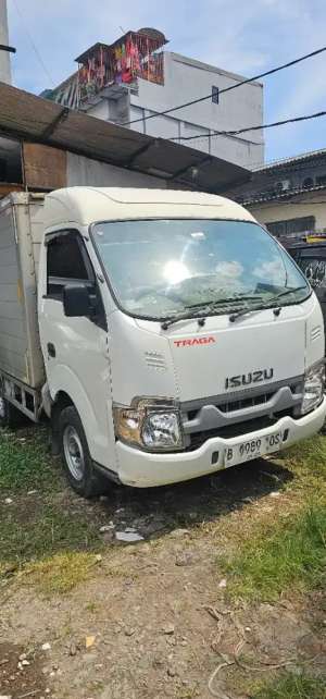 Jual bekas Isuzu traga box,lokasi di Jakarta Barat