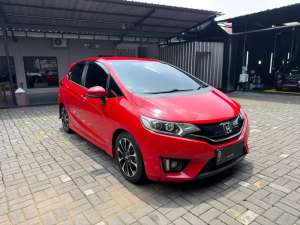 Jual bekas JAZZ RS GK5 2016 MERAH MATIC,lokasi di  