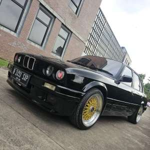 Jual bekas Jual BMW E30 Black Beauty 1991 Full Restore,lokasi di Jakarta Utara