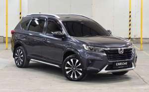 JUAL Honda BR-V Prestige with Sensing CVT 2023 Abu-abuGaransi 1 Tahun Mesin, Transmisi, AC , tersedia melalui melalui situs Cintamobil