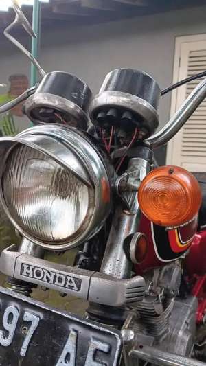 Jual bekas Jual Honda CB 125 CC Tahun 1977 Spesial Edition Original Istimewa,lokasi di Sleman Kab.