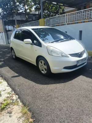 Jual bekas Jual Honda jazz s manual pajak on,lokasi di  