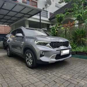Jual bekas JUAL KIA SONET PREMIER 2023,lokasi di Malang Kota
