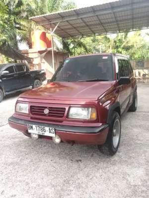 JUAL MOBIL SUZUKI ESCUDO JLX 1996 lokasi di  , tersedia melalui melalui situs Olx